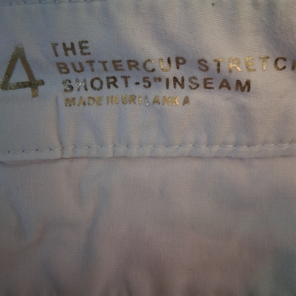 Lilly Pulitzer Buttercup Seersucker Stretch Scalloped Short Size 4 - Picture 5 of 7